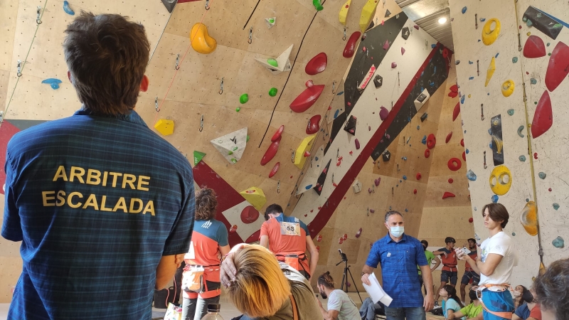 CURS D'ÀRBITRE/A D'ESCALADA DE COMPETICIÓ - Inscriu-te