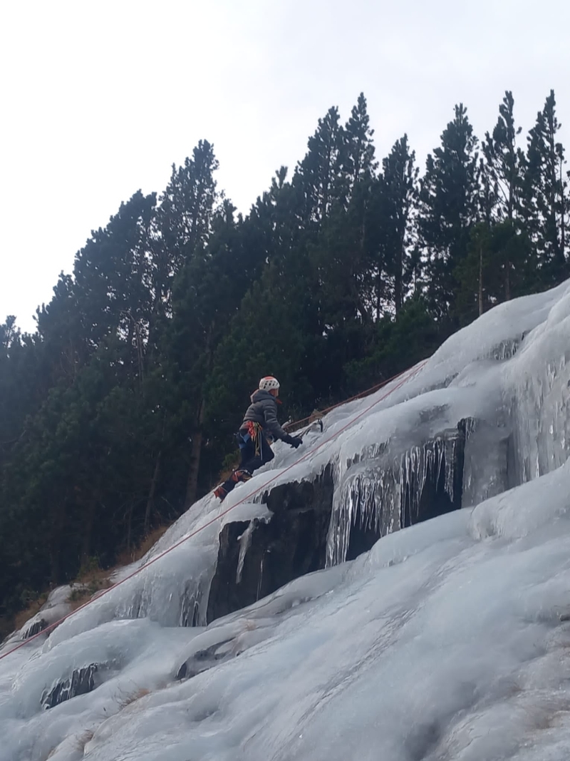 FORMA'T LES 4 ESTACIONS HIVERN - ESCALADA EN GEL 17/1/2026 - Inscriu-te