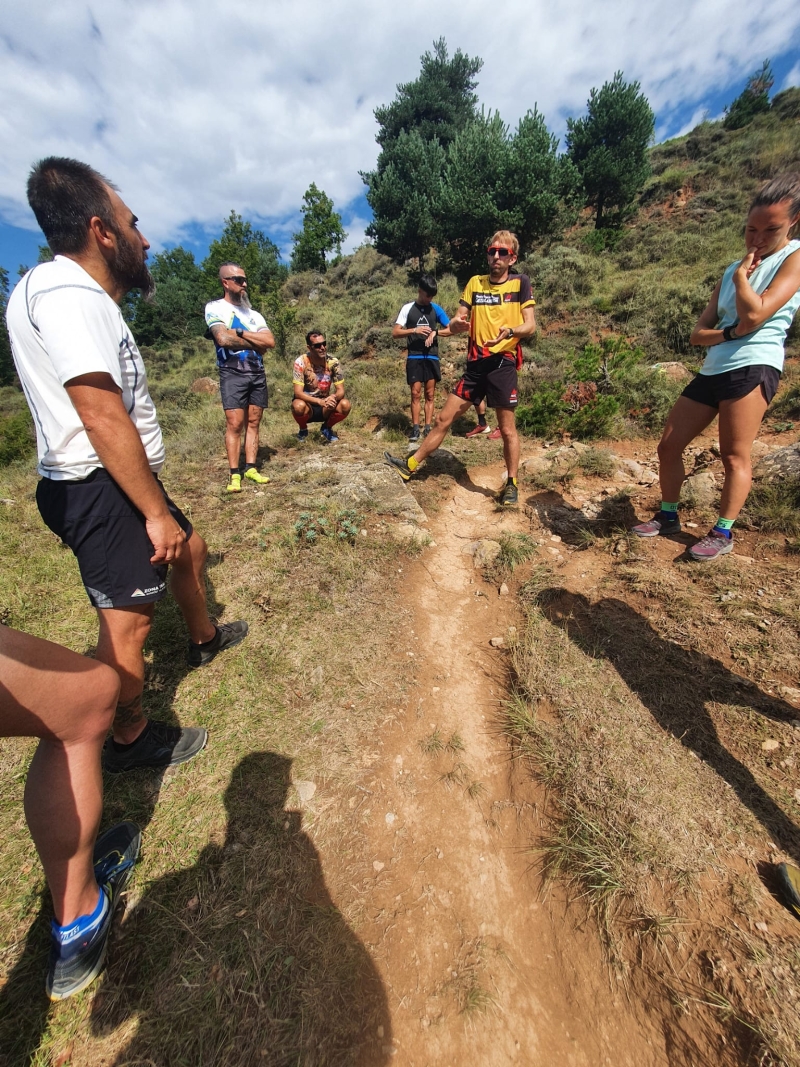 CURS INSTRUCTOR CURSES PER MUNTANYA - Inscriu-te CURS INSTRUCTOR CURSES PER MUNTANYA - Inscriu-te